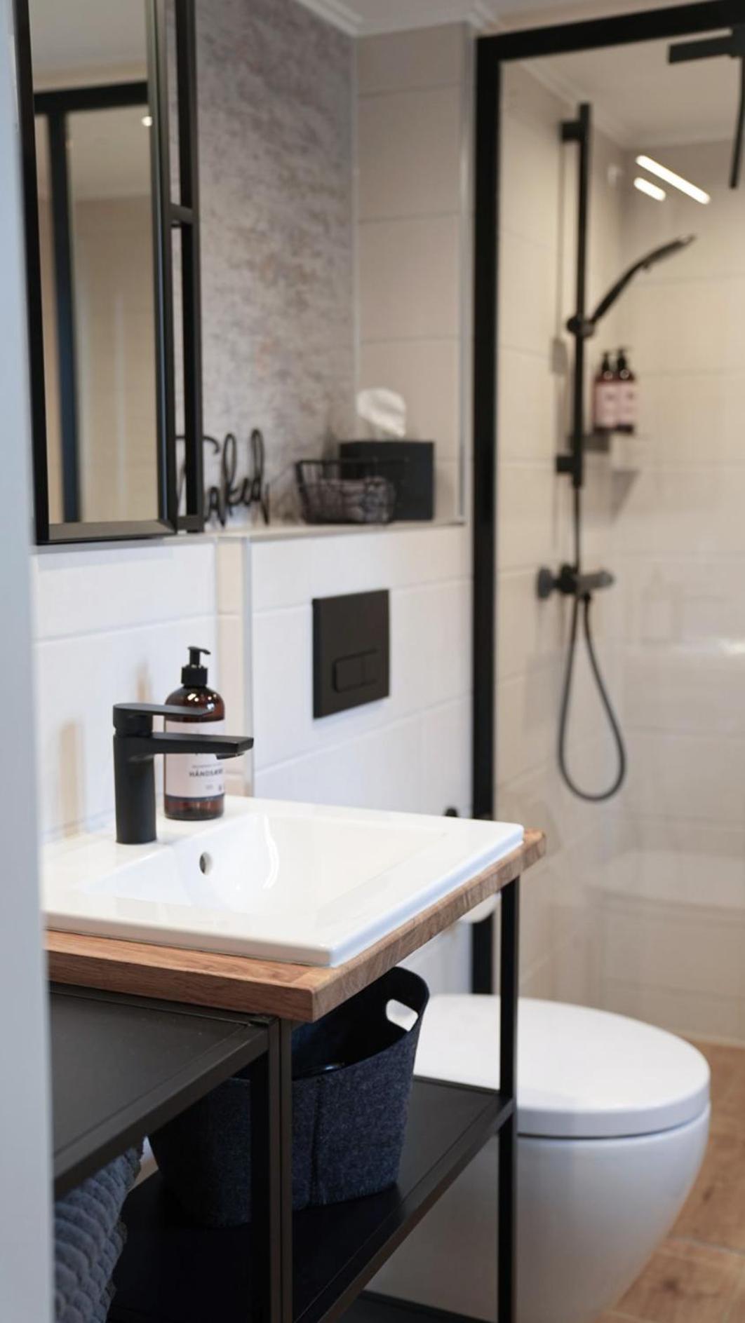 Modernes Im Eidertal Apartment Delve